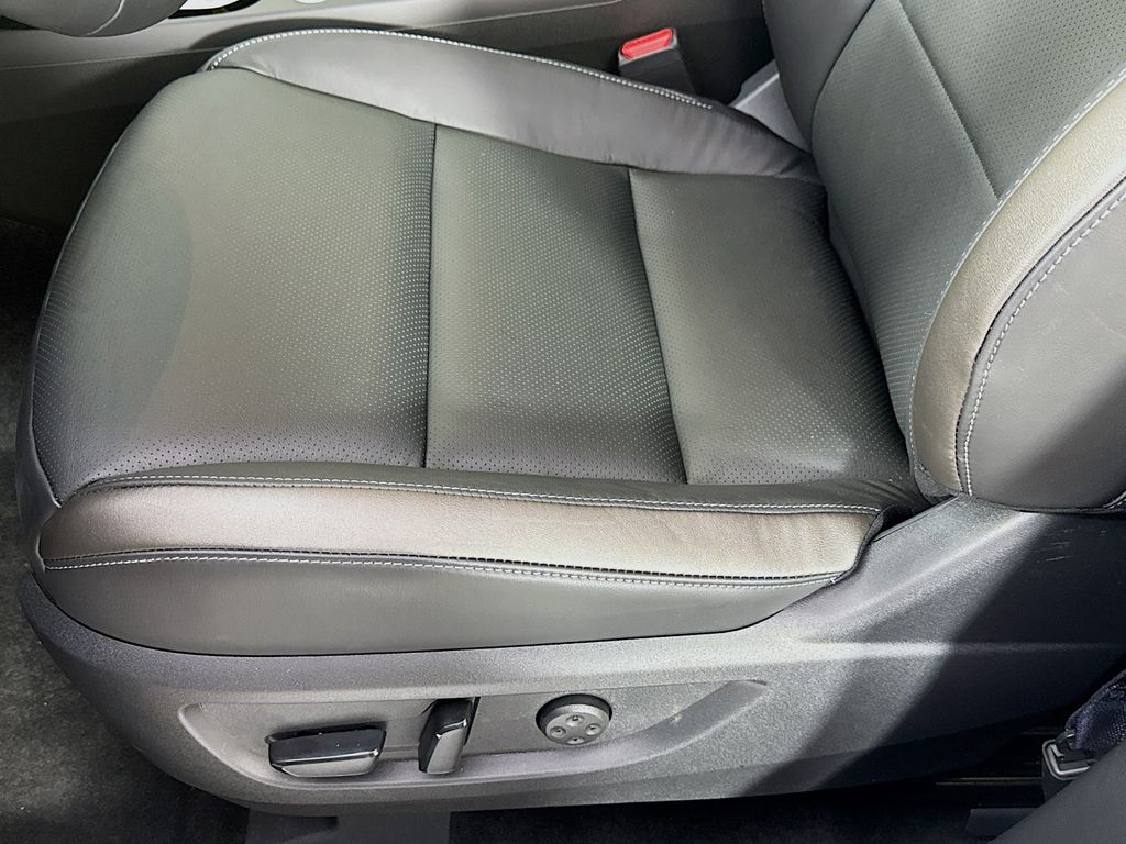 2025 Infiniti QX50 Luxe photo 18