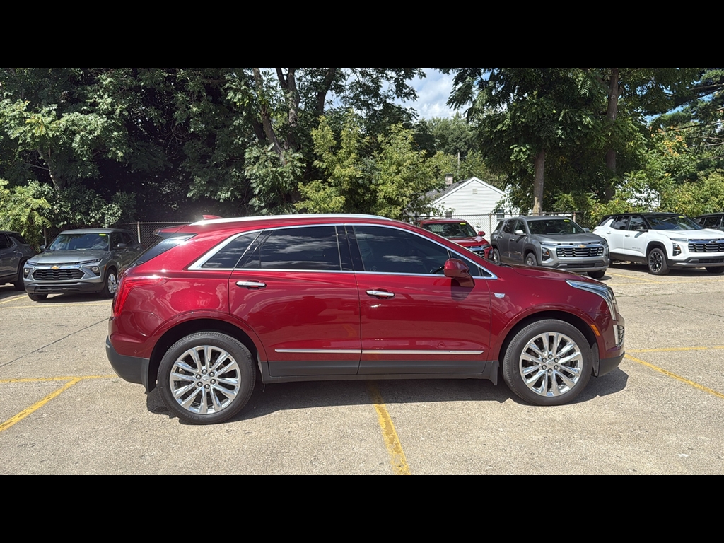 2017 Cadillac XT5 Platinum photo 5