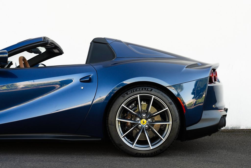 2022 Ferrari 812 GTS photo 28