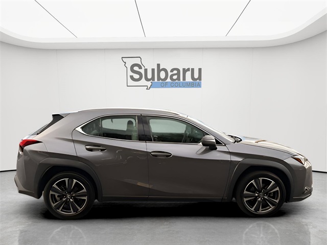 2021 Lexus UX 200 photo 5