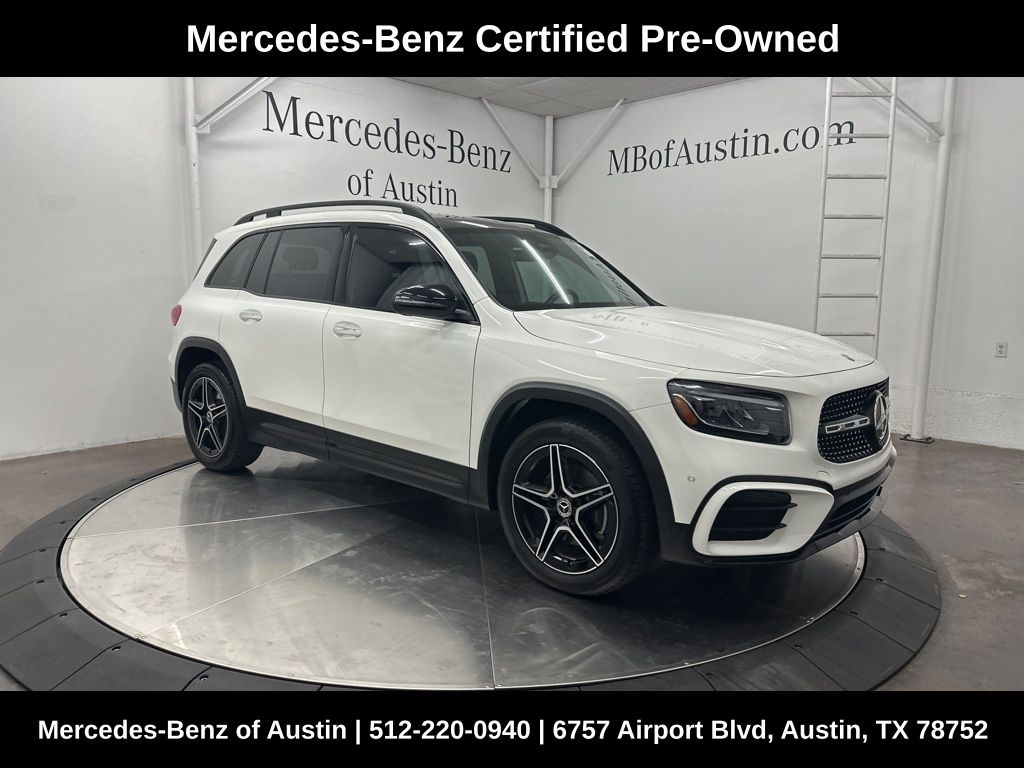 2025 Mercedes-Benz GLB Base's photo