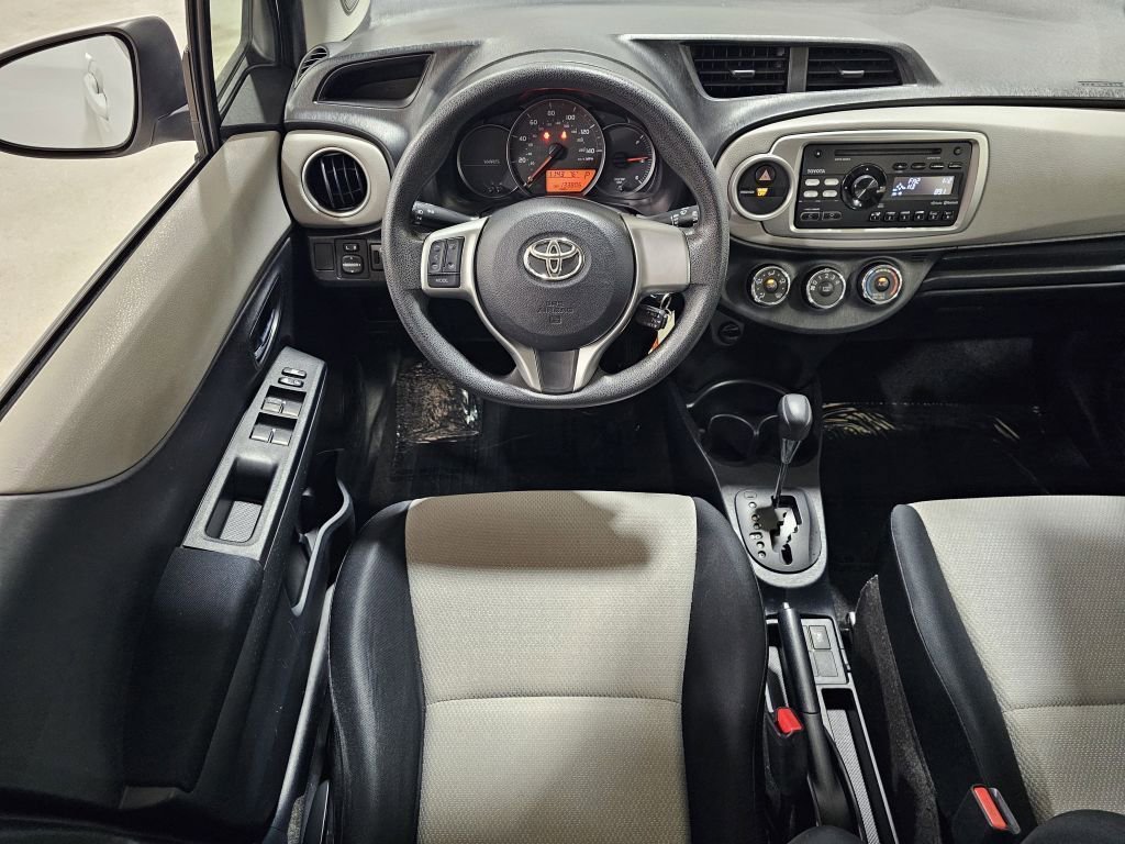 2012 Toyota Yaris LE photo 18