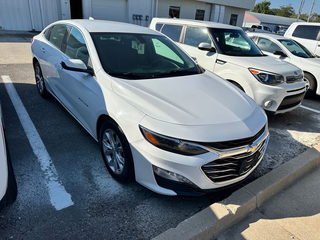 2020 Chevrolet Malibu 1LT photo 2