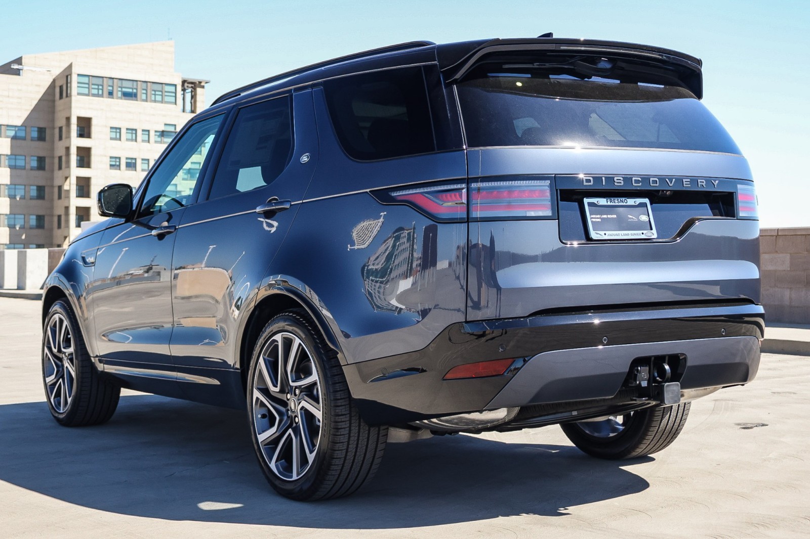 2025 Land Rover Discovery SE photo 8