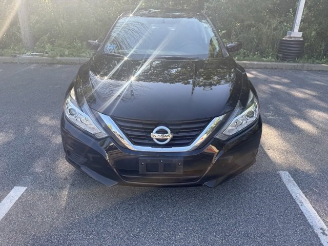 Used 2017 Nissan Altima S with VIN 1N4AL3AP0HC143667 for sale in Warwick, RI