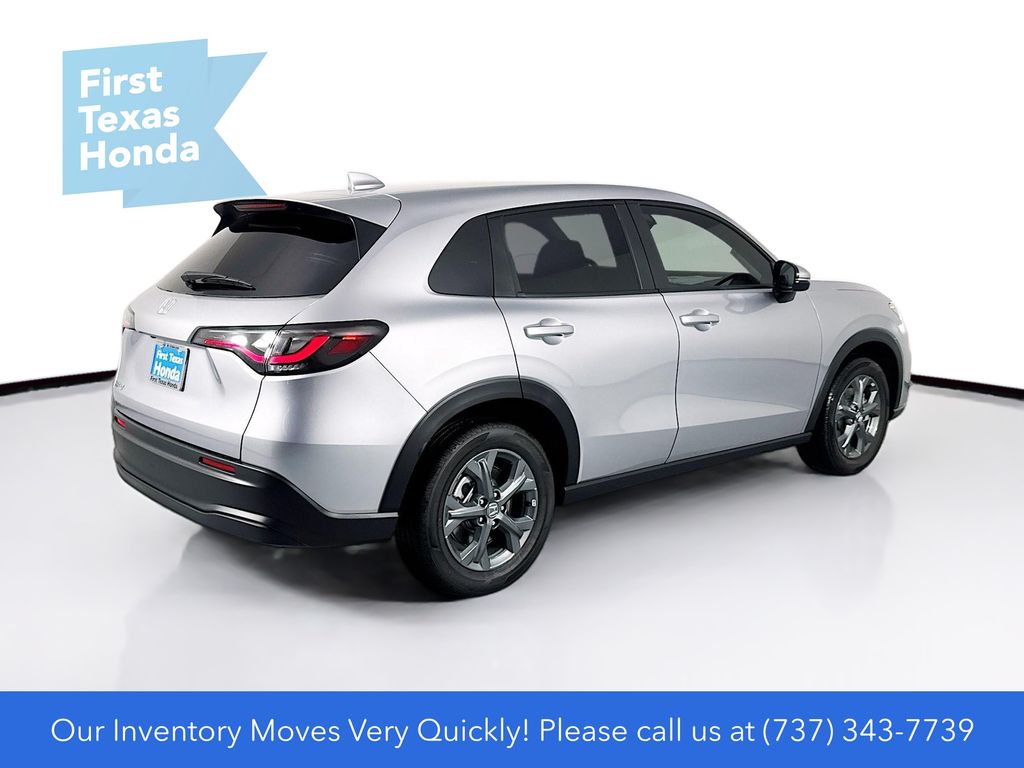 2026 Honda HR-V LX photo 3