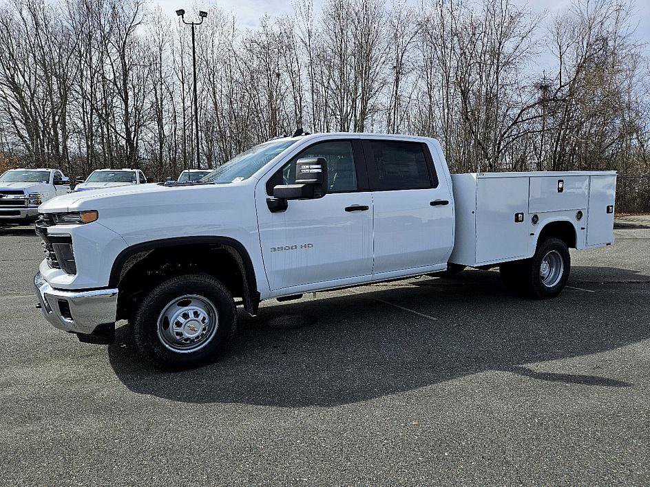 2024 Chevrolet Silverado 3500HD Work Truck's photo