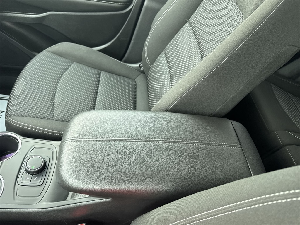 2024 Gmc Terrain SLE photo 24