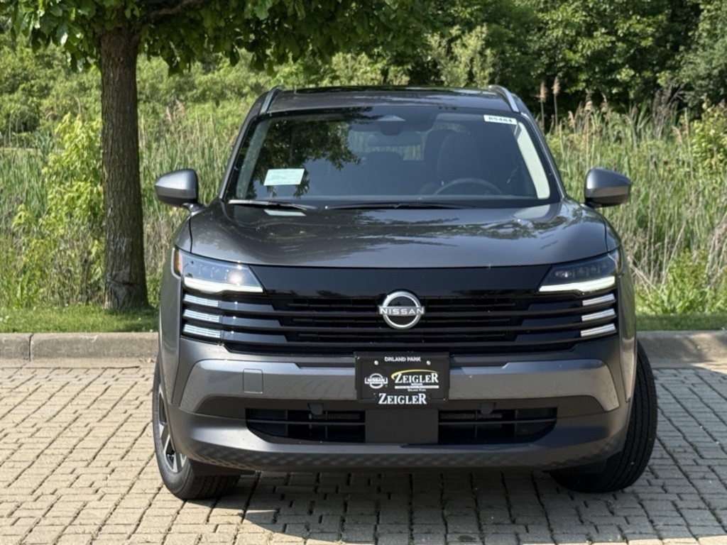 2025 Nissan Kicks SV photo 4