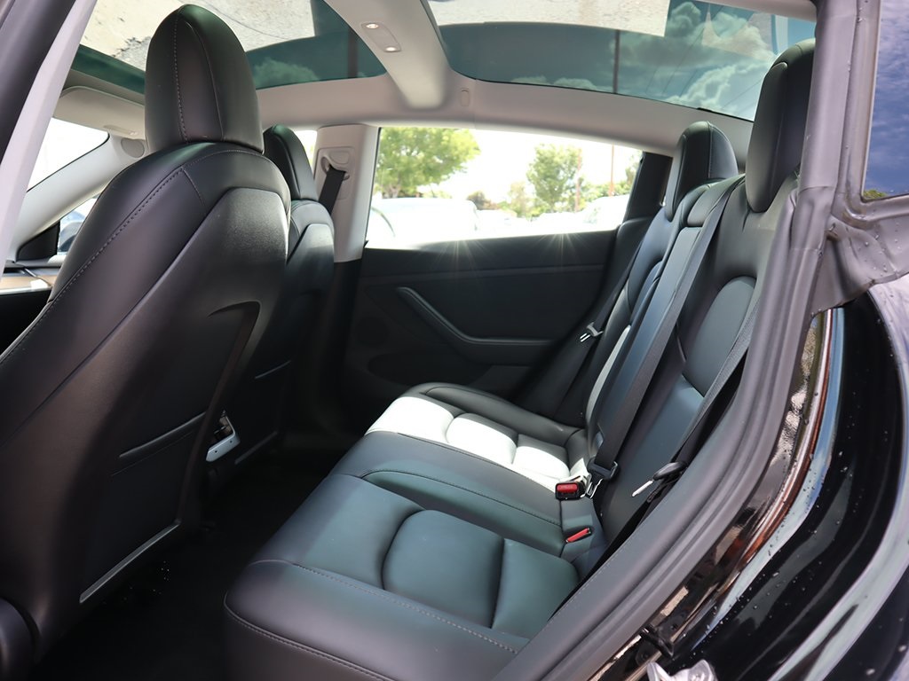 2021 Tesla Model 3 Standard Range Plus photo 31