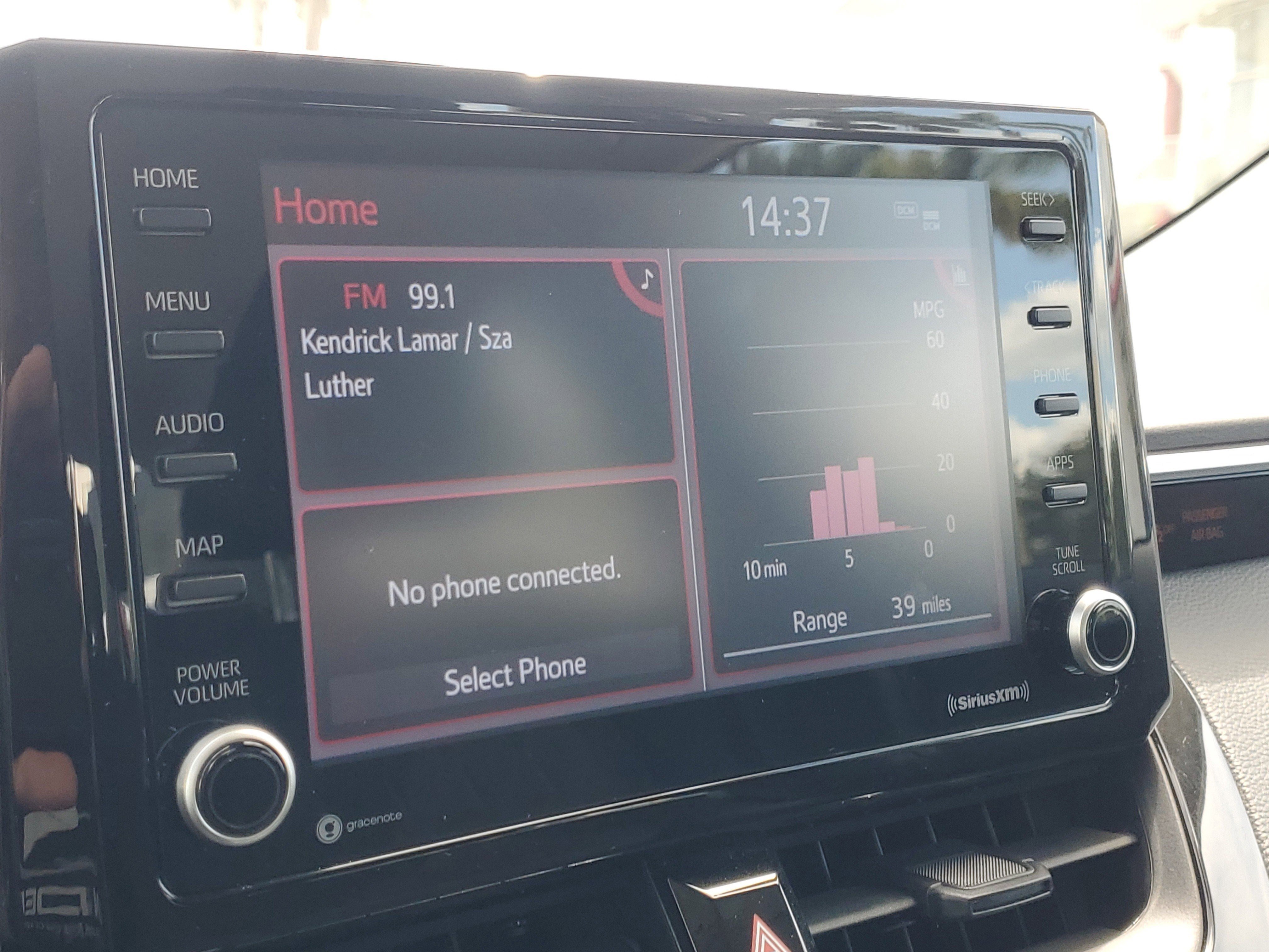 2022 Toyota Corolla LE photo 9