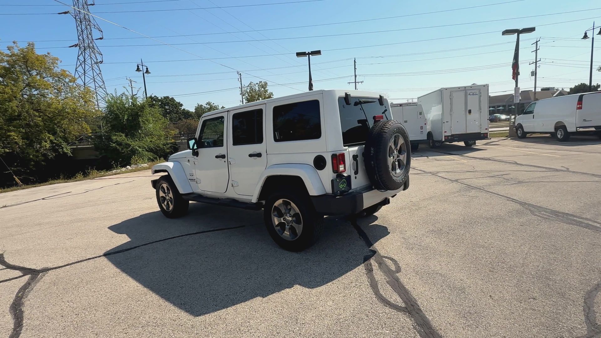 2017 Jeep Wrangler Unlimited Sahara photo 24