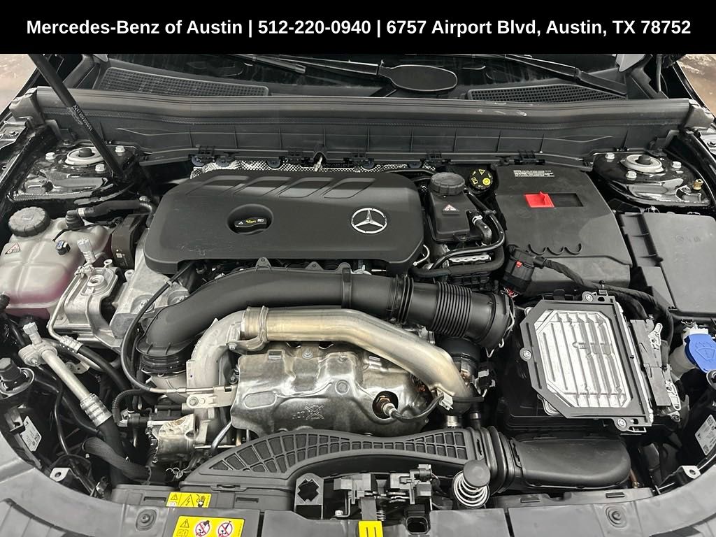2024 Mercedes Benz GLB 250 photo 13