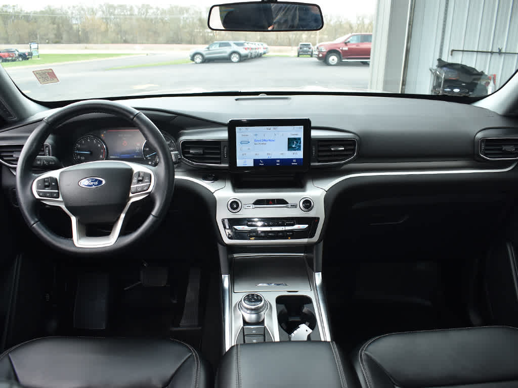 2022 Ford Explorer XLT photo 4