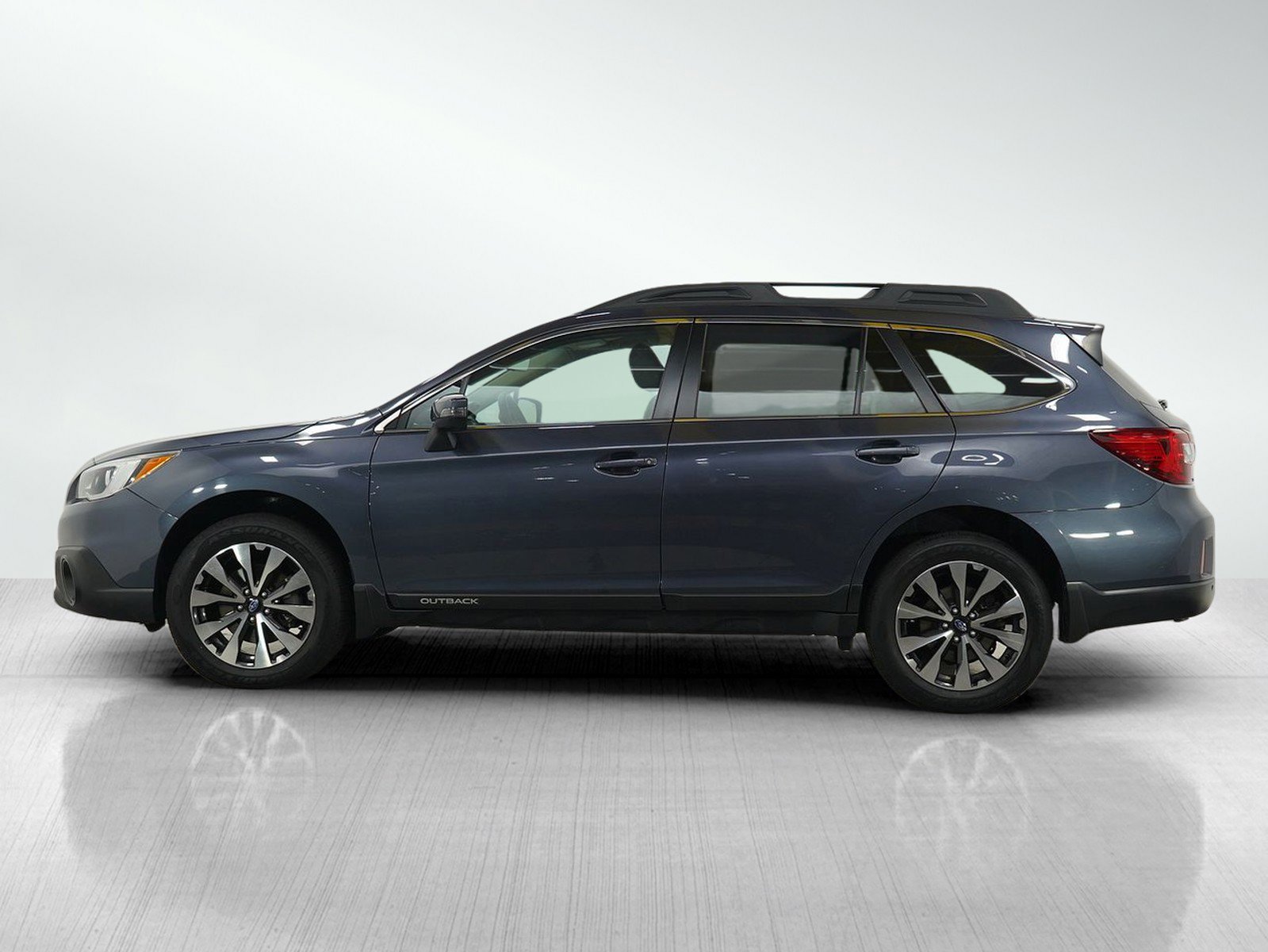 Used 2017 Subaru Outback Limited with VIN 4S4BSENC2H3220538 for sale in Burnsville, Minnesota