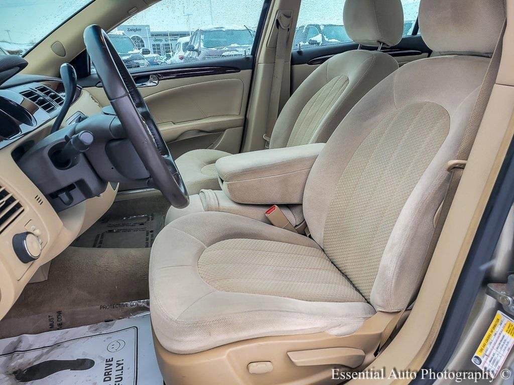 2010 BUICK LUCERNE - Image 5