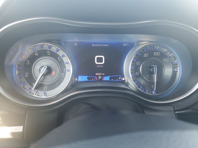 2021 Chrysler 300 S photo 15