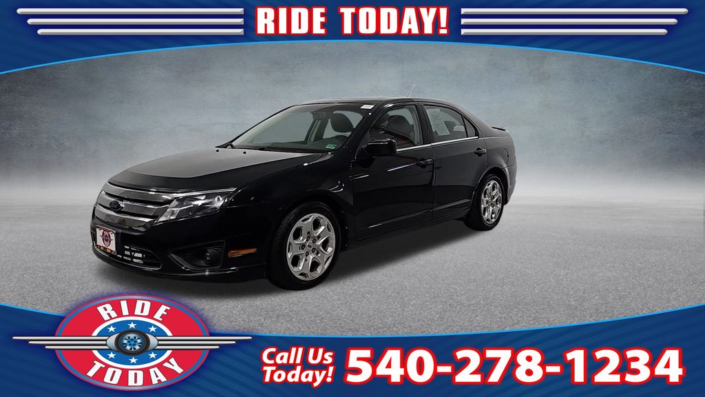 2010 Ford Fusion SE's photo