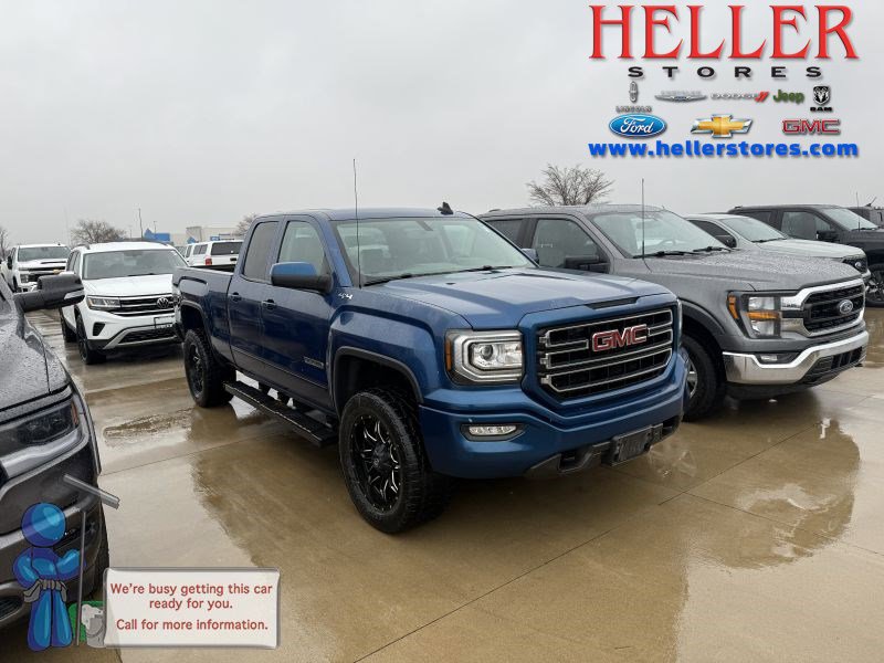 2017 GMC Sierra Base's photo