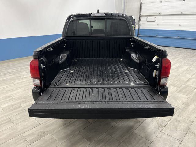 2022 Toyota Tacoma SR photo 11