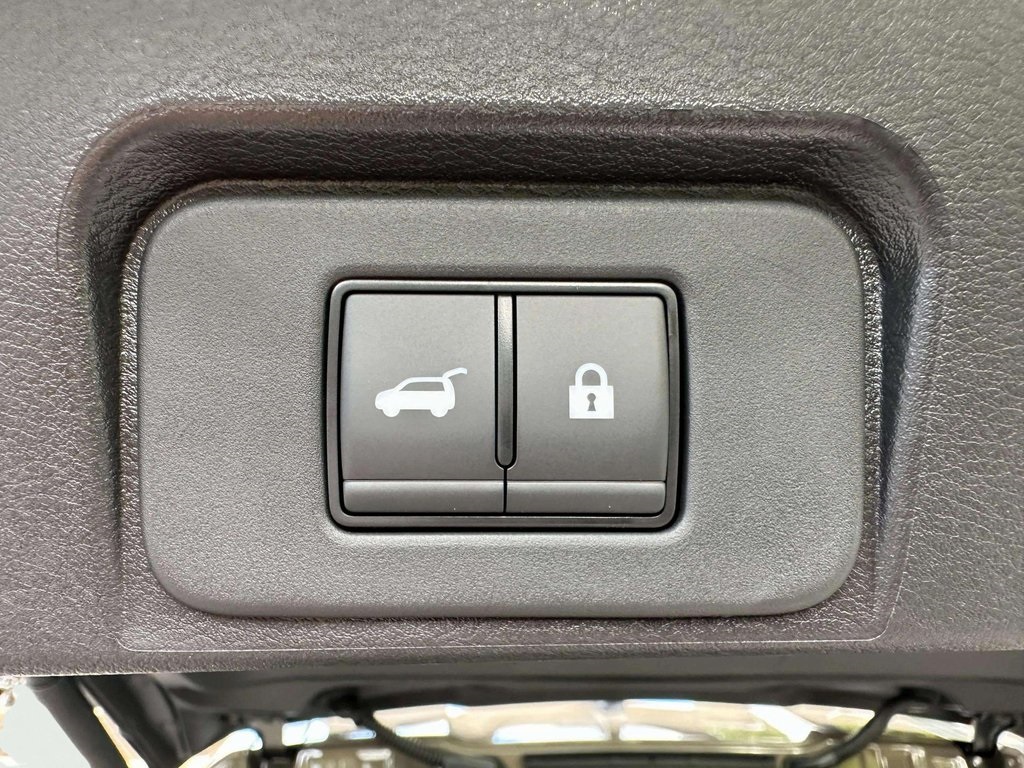 2026 Nissan Rogue SV photo 16