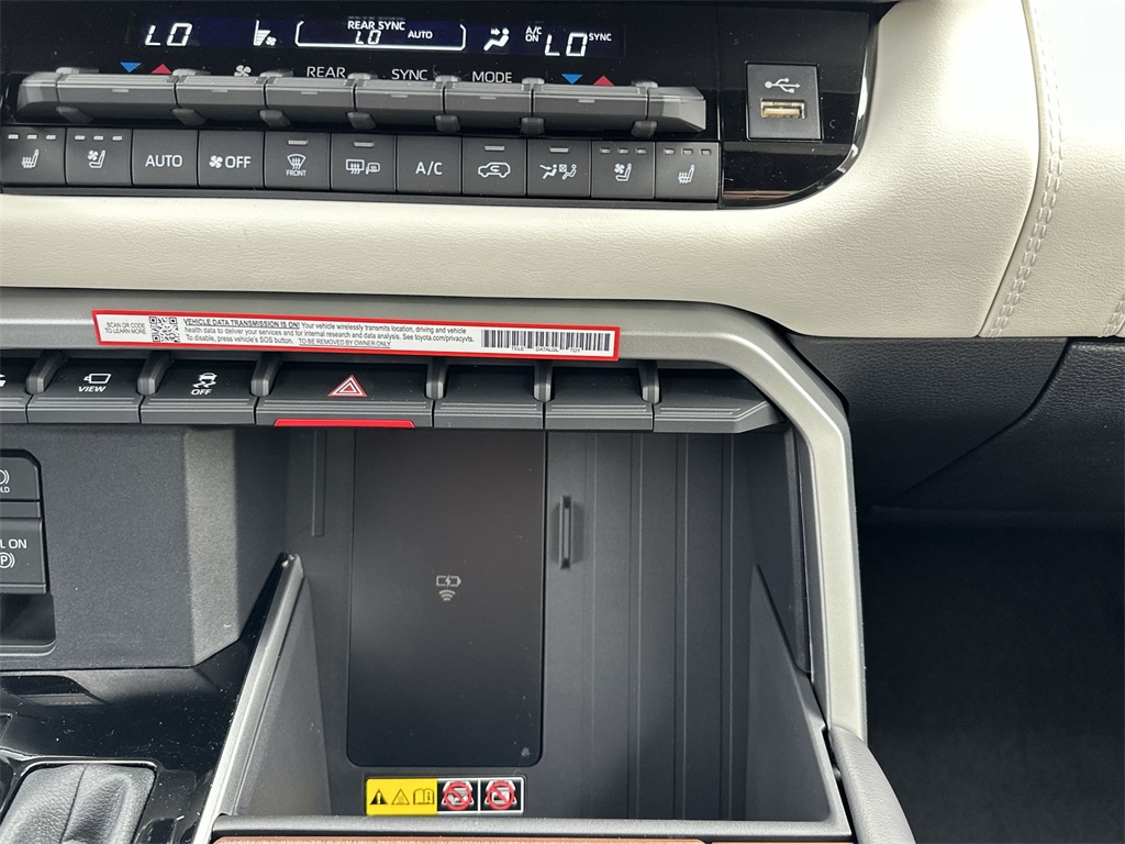 2025 Toyota Sequoia Capstone photo 24
