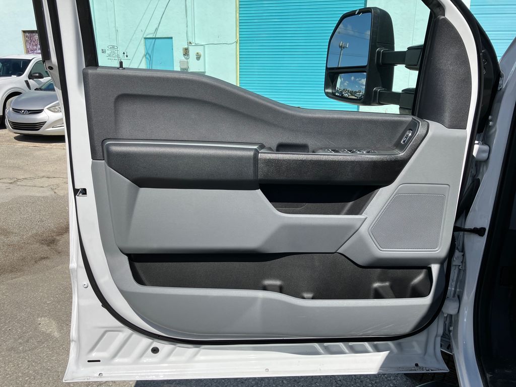 2024 Ford F-350 XL photo 11
