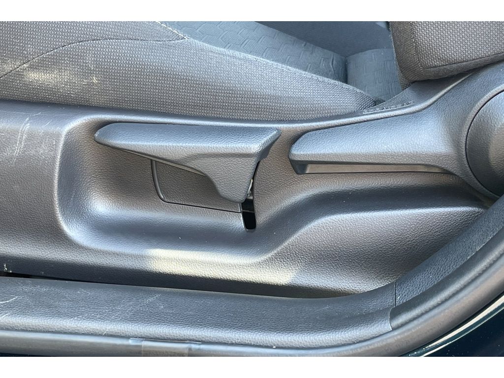 2022 Toyota Corolla SE photo 12