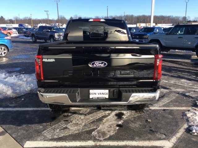 2025 Ford F-150 XLT photo 5