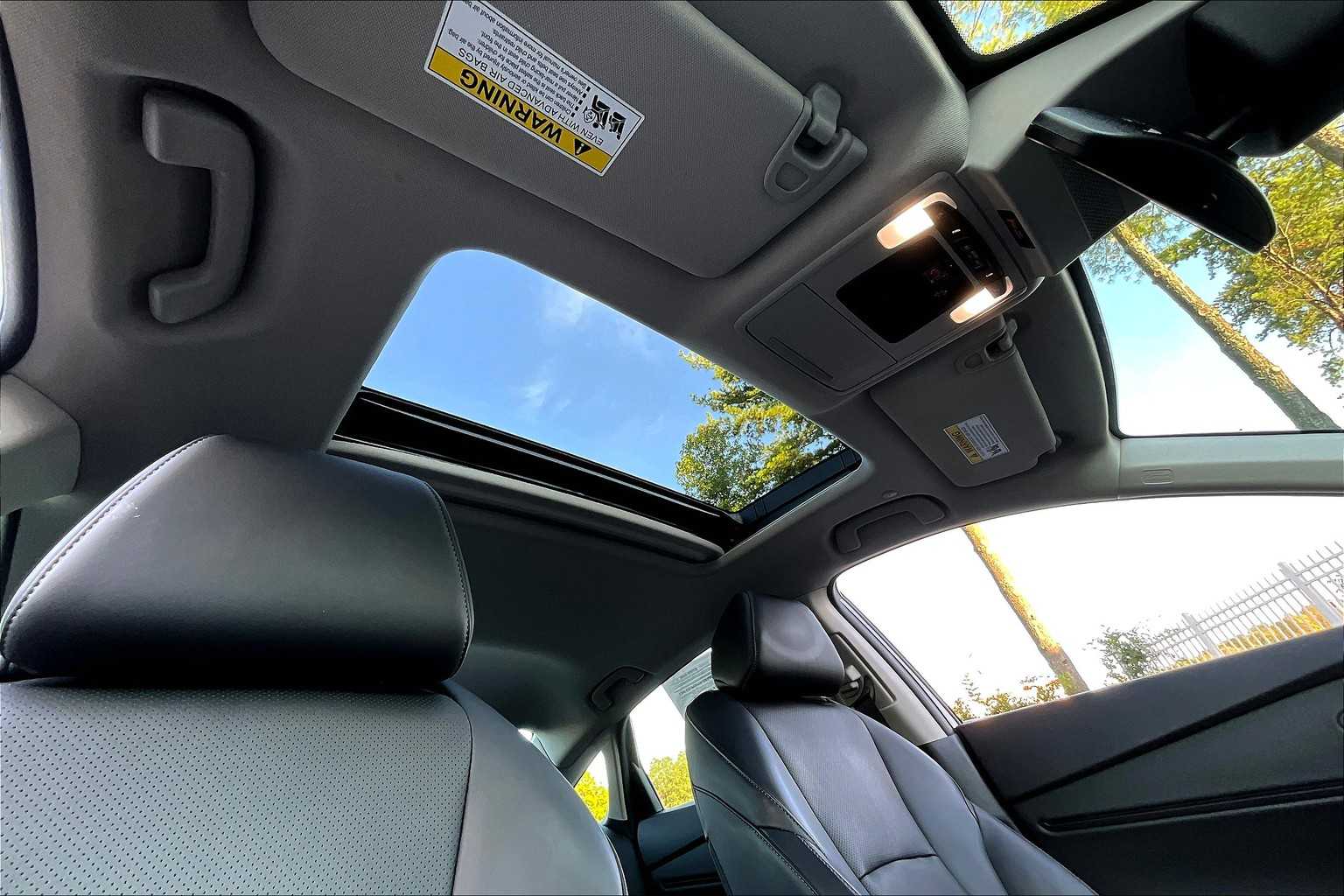 2024 Honda Accord Hybrid Touring photo 12