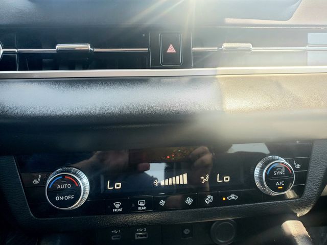 2024 Mitsubishi Outlander SE photo 19