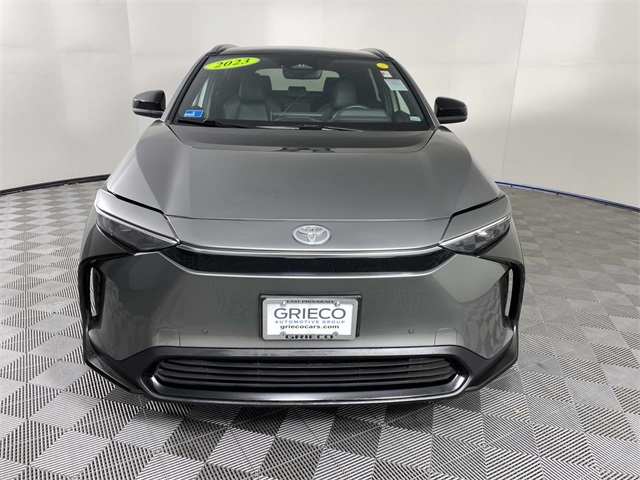 2023 Toyota bZ4X XLE photo 2