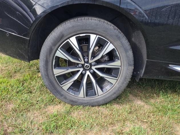 2023 Volvo XC60 Plus photo 7