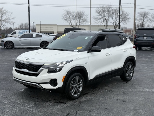 2021 Kia Seltos S's photo