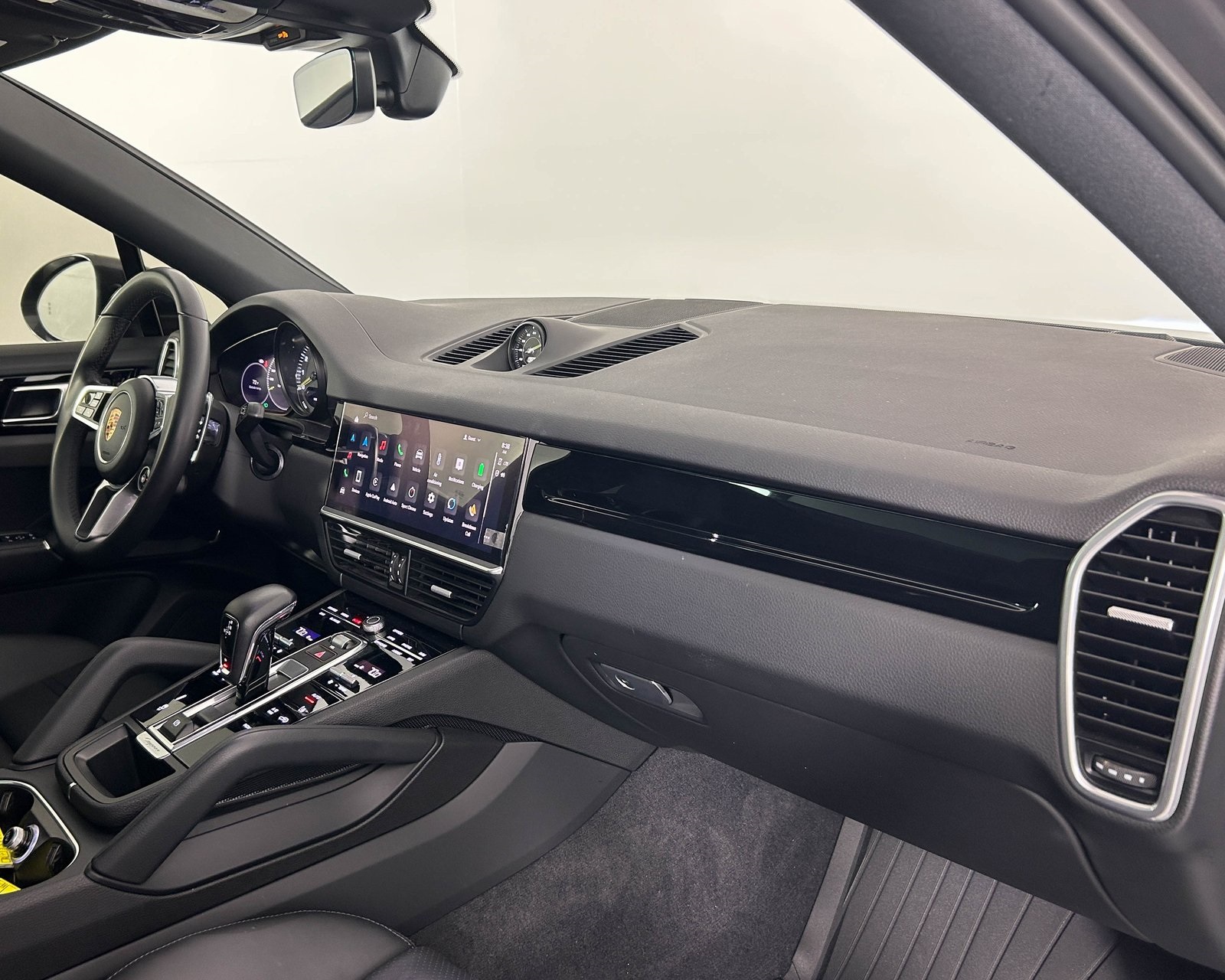 2023 Porsche Cayenne E-Hybrid Coupe photo 21