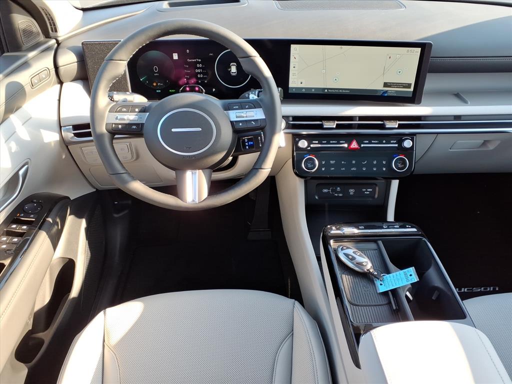 2026 Hyundai Tucson Hybrid Limited photo 3