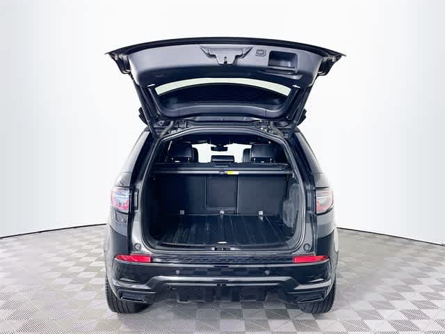 2020 Land Rover Discovery Sport SE R-Dynamic photo 24