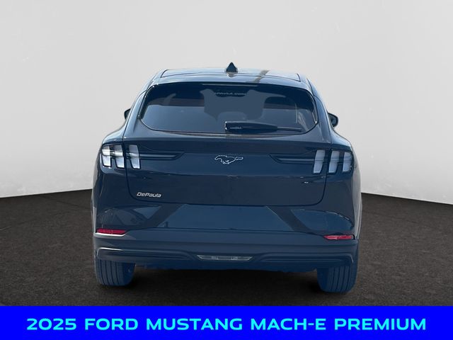 2025 Ford Mustang Mach-E Premium photo 4
