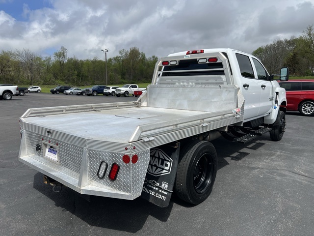2023 Chevrolet Silverado 4500HD Work Truck photo 3