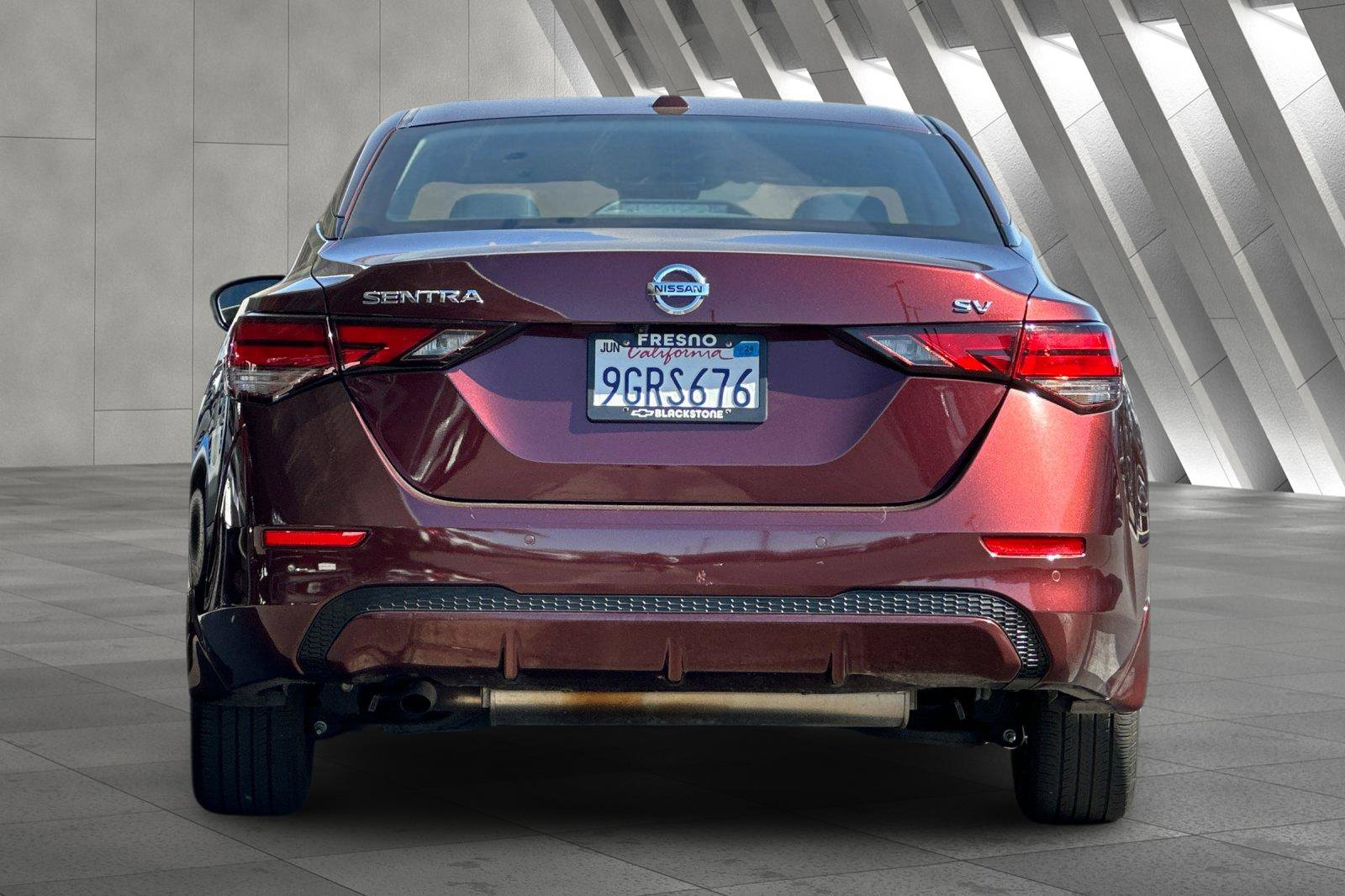 2023 Nissan Sentra SV photo 4