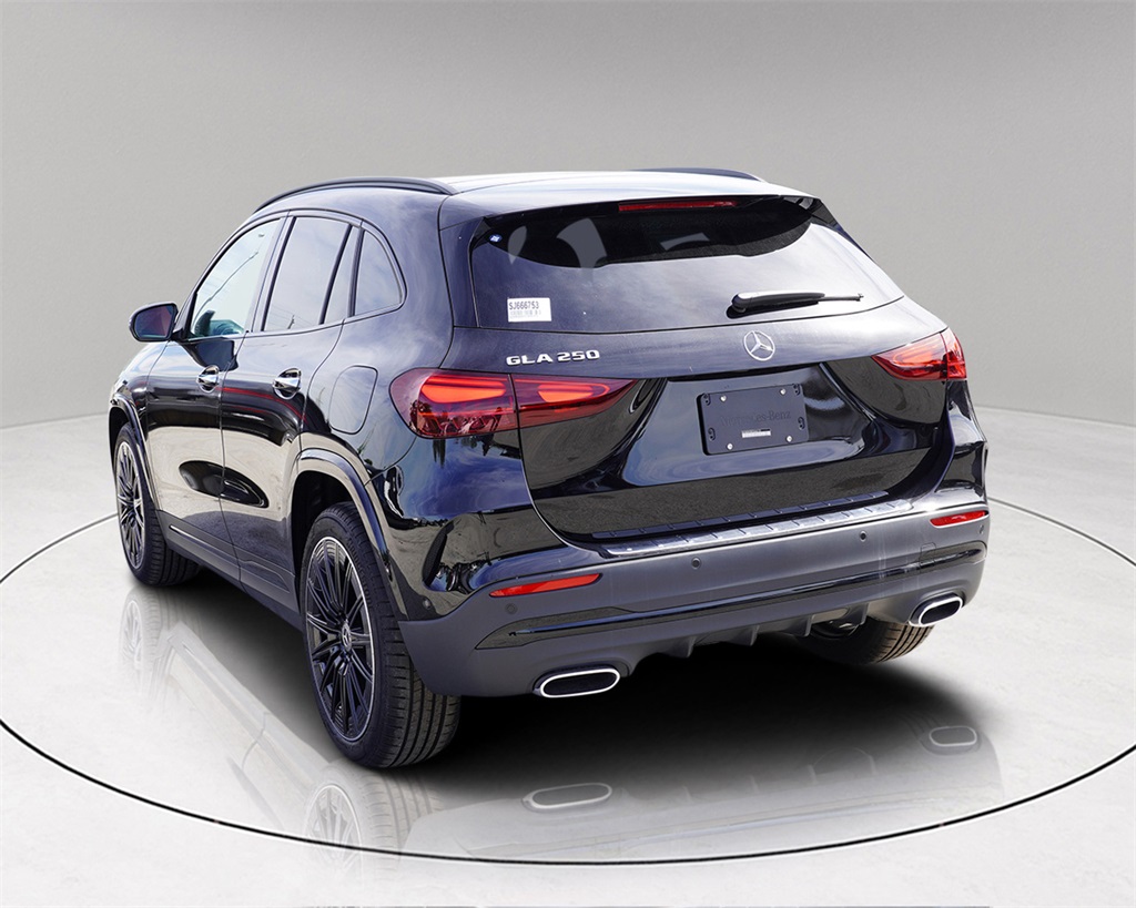 2025 Mercedes Benz GLA 250 photo 4