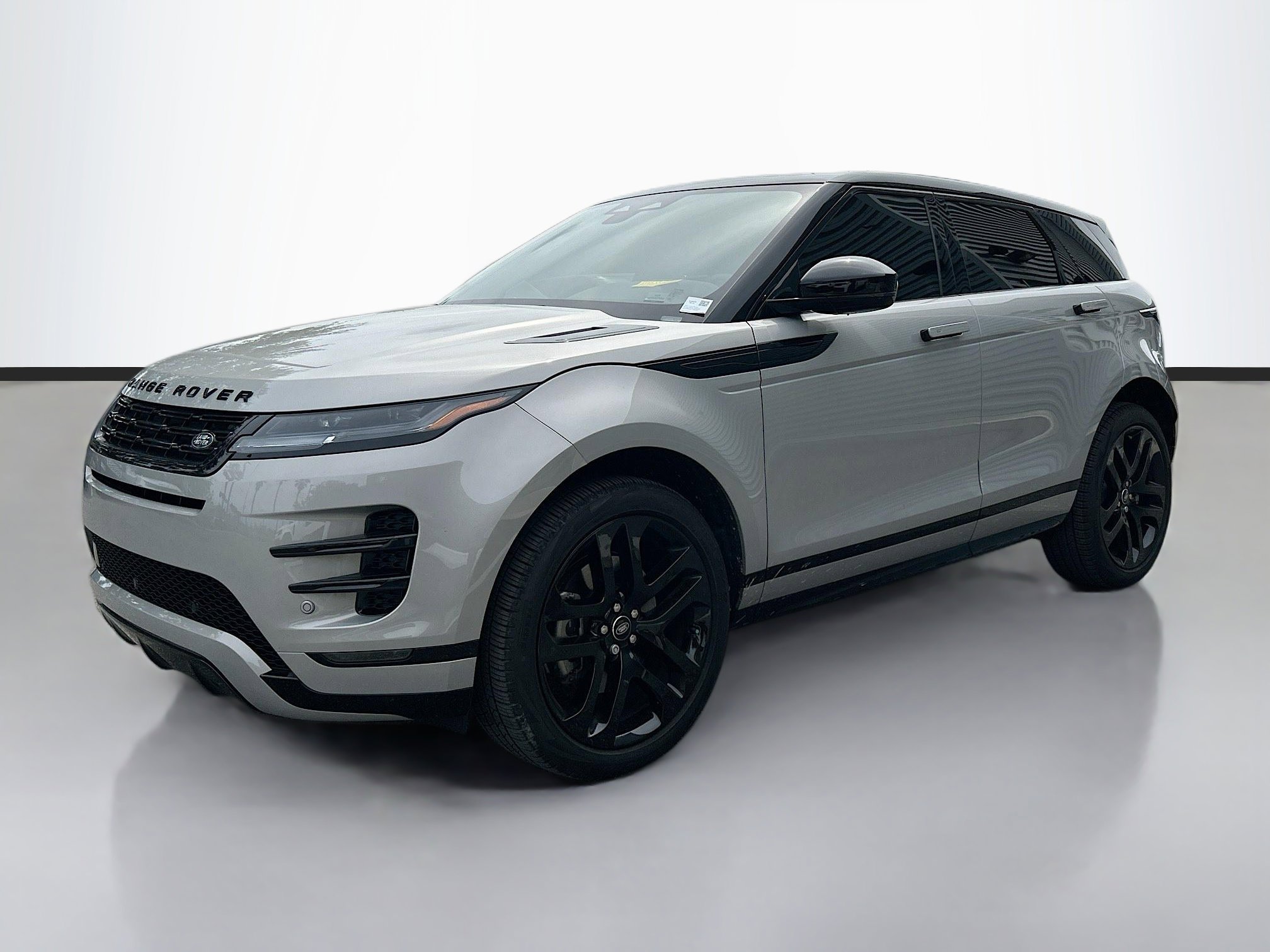 2025 Land Rover Range Rover Evoque