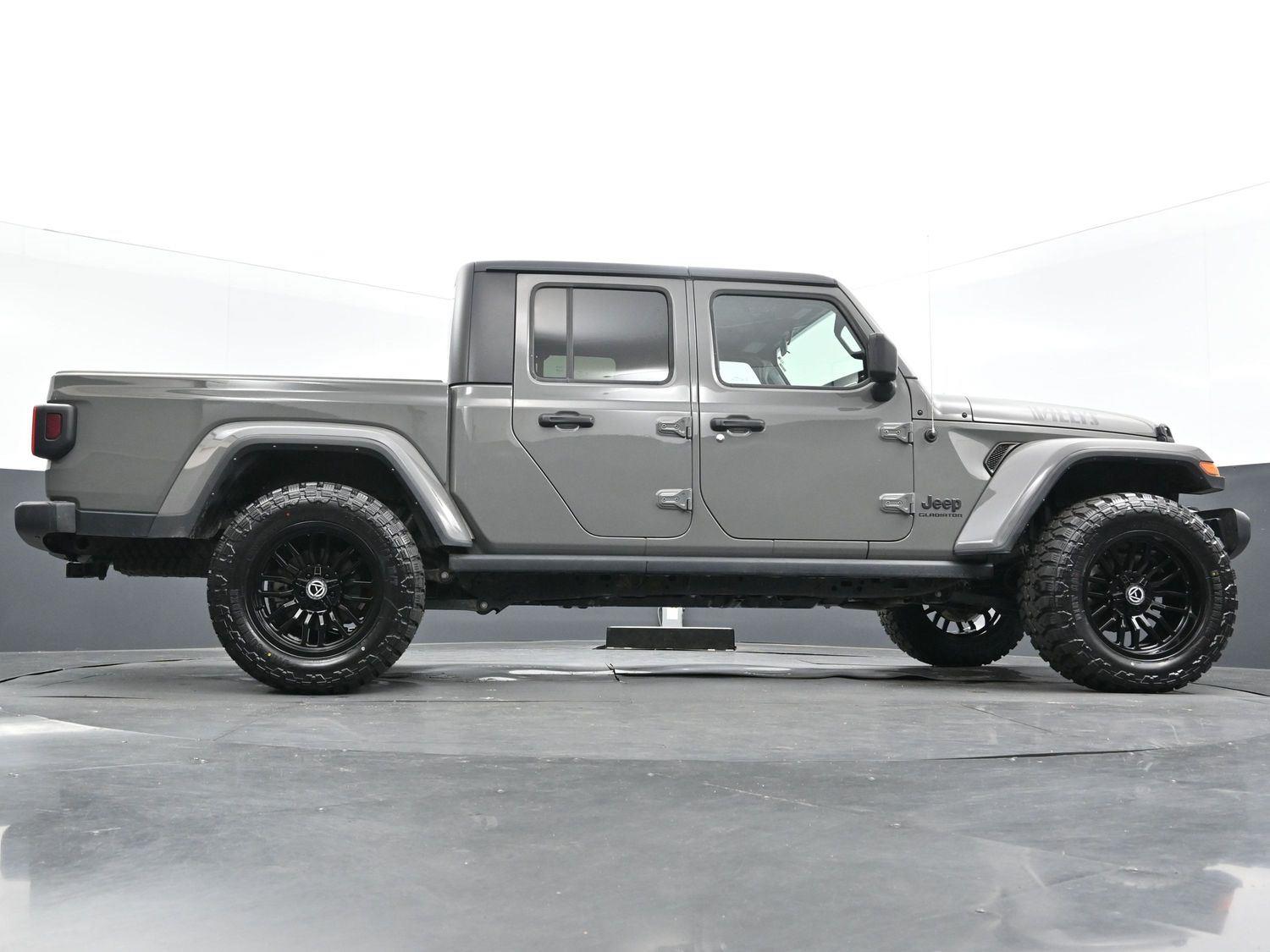 2021 Jeep Gladiator Willys photo 39