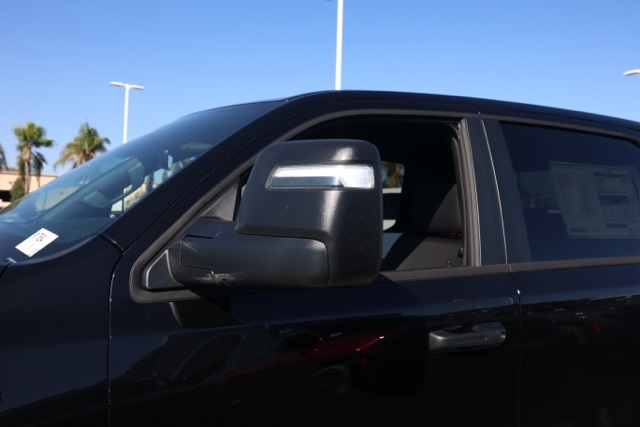 New 2026 Diamond Black Crystal Pearl-Coat Exterior Paint RAM Rebel image 11