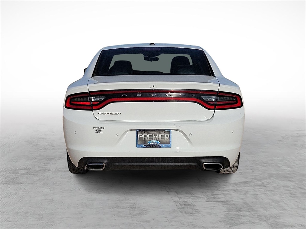 2022 Dodge Charger SXT photo 9
