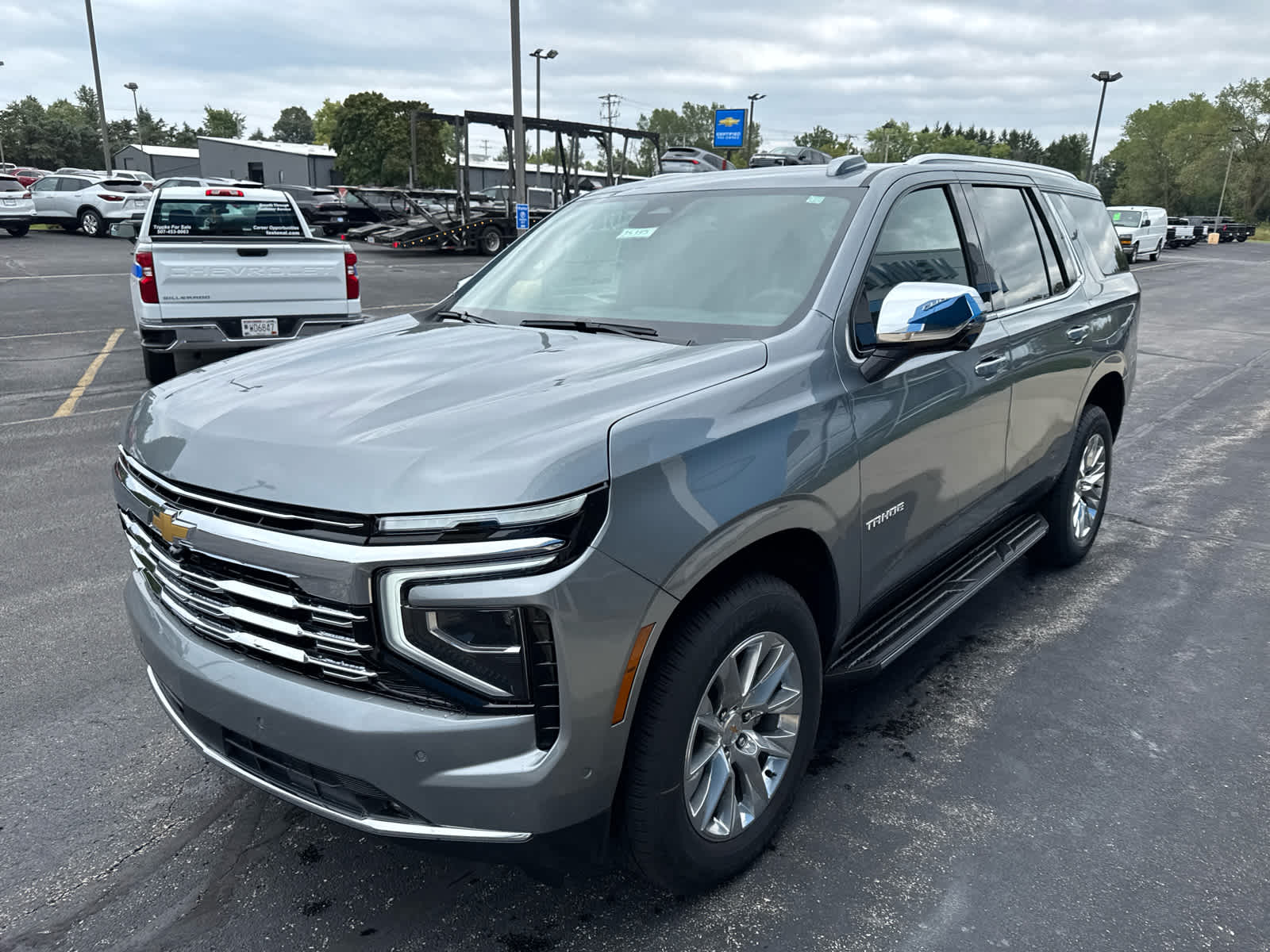 2025 Chevrolet Tahoe Premier photo 13