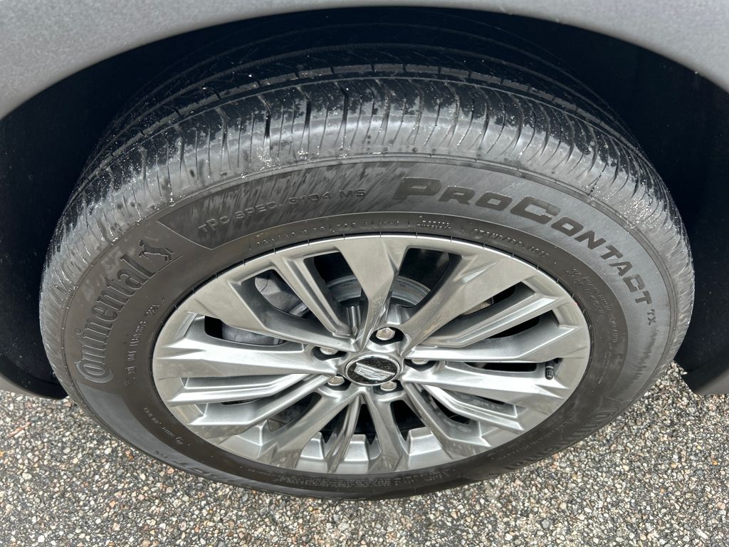 2025 Cadillac XT4 Premium Luxury photo 9