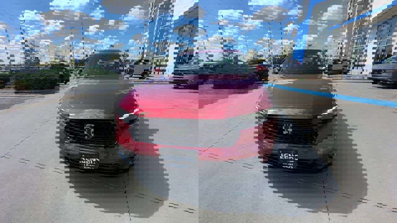 2025 Honda Accord Hybrid EX-L photo 2
