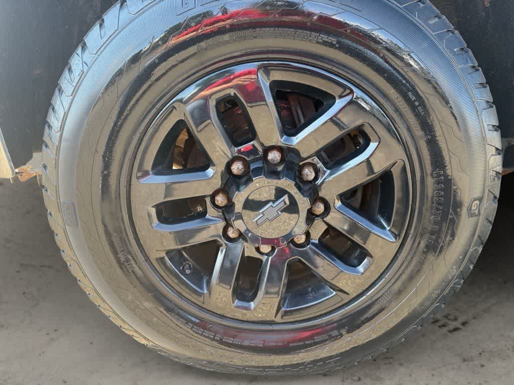 2015 Chevrolet Silverado 3500HD LT photo 3