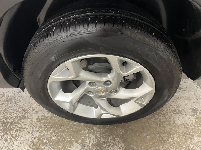 2025 Chevrolet Trax LS photo 22